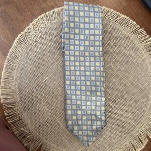 Vintage Paul Stuart Hand Made 100% Silk Tie Imported Geometric